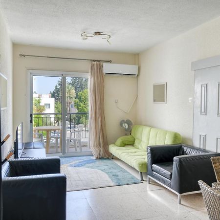 Resitour - Paphos Gardens Apartment Exterior photo